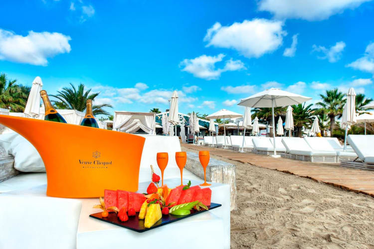 Beach club drinks